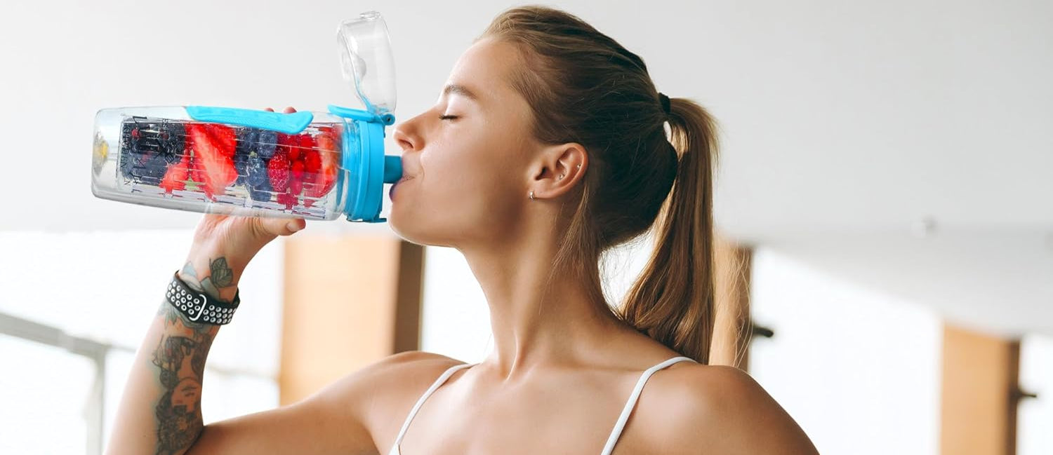 Zulay 34 Oz Large, Leakproof Fruit Infuser Water Bottle with Anti-Slip Grip - Men and Women'S Ideal Fitness Gift or for Gym, Camping, and Travel - Lake Blue